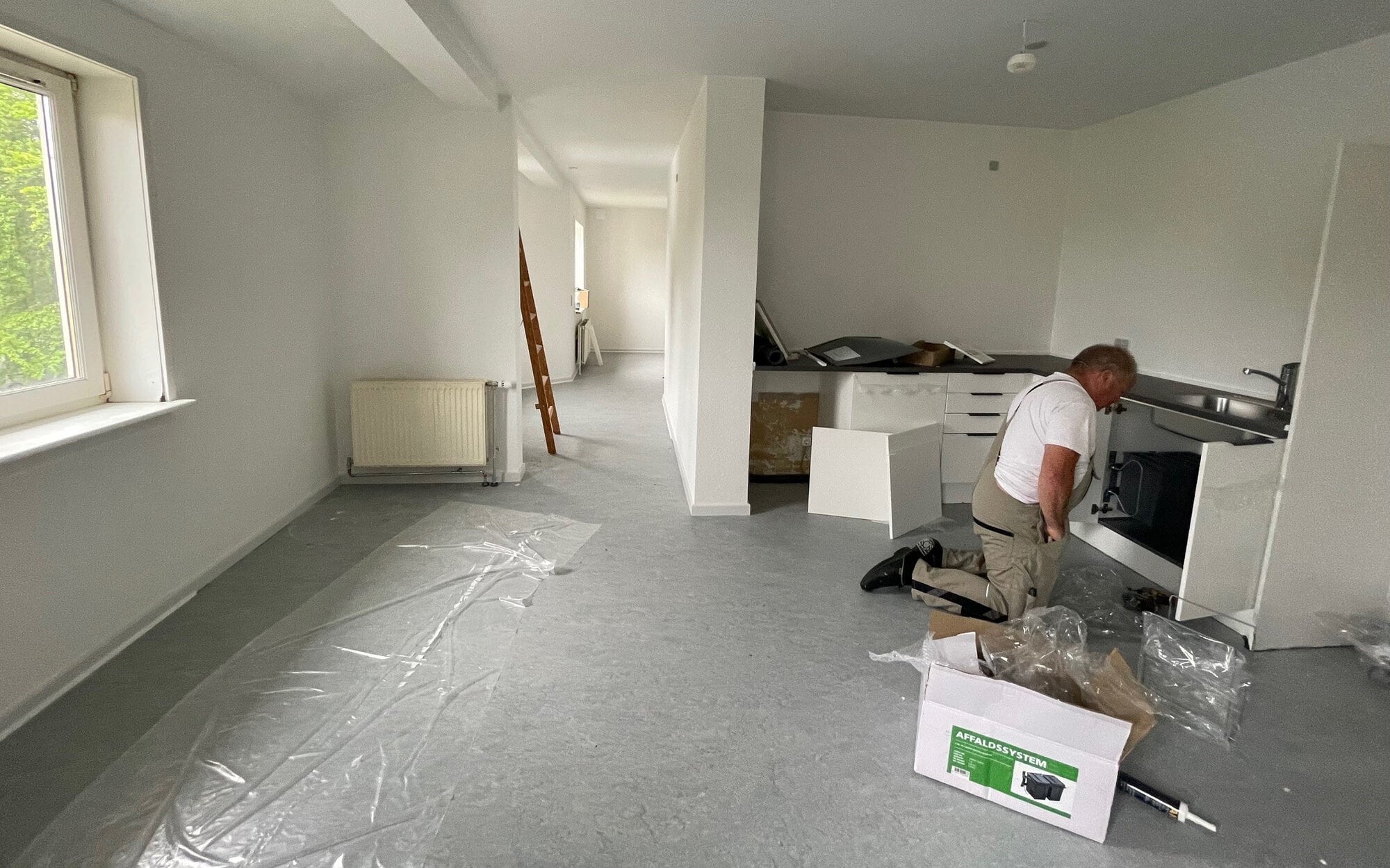 Foto af renovering af ungdomslejlighed på botilbuddet Stormly, Filadelfia i Juelsminde