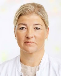 Portræt af Nicole Frandsen, cheflæge, Center for Neurorehabilitering, Filadelfia